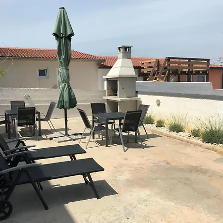 Lejlighed Carmen In Mit Garten Und Terrasse By Interhome *